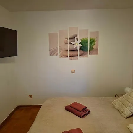 Delas Apartamento Pjescana Uvala