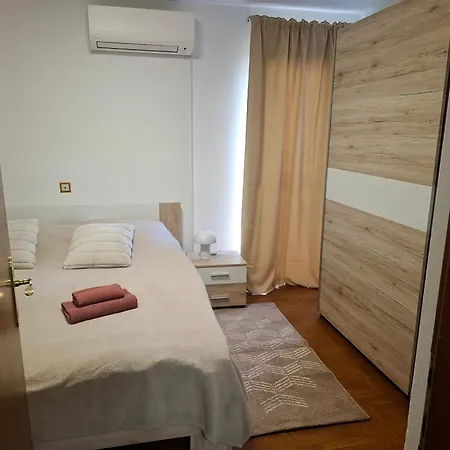 Delas Apartamento Pjescana Uvala